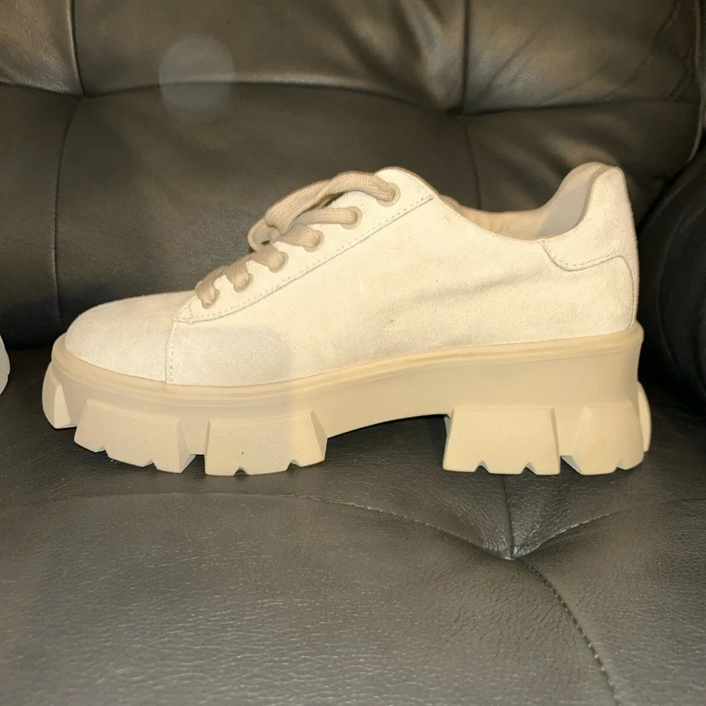 Steve Madden Michigan Tan Suede Lace Up Lug Chunky Platform Women's Size 8 NIB